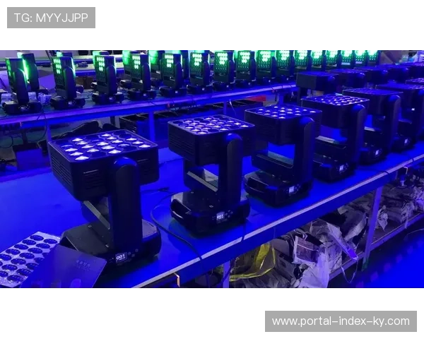 智能灯光矩阵根据比赛节奏自动切换模式 强化了现场观赛的沉浸感 智能灯光矩阵根据比赛节奏自动切换模式 强化了现场观赛的沉浸感